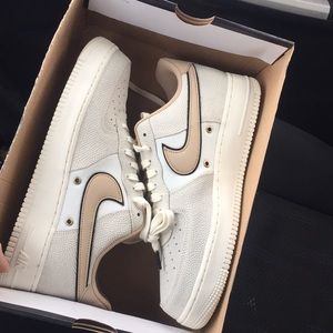 AIR FORCE 1 ‘07 LV8